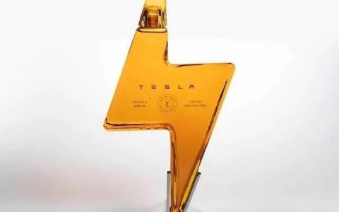 "特斯拉牌"龙舌兰酒~瓶,比飞天茅台还贵!