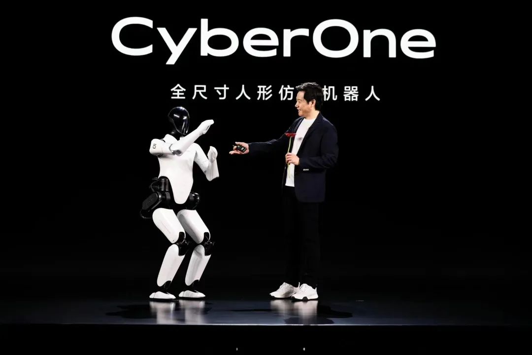雷军要搞的人形机器人，没多大必要！